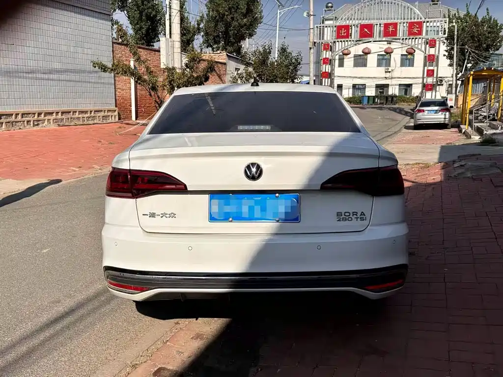 Volkswagen Bora — миниатюра 3