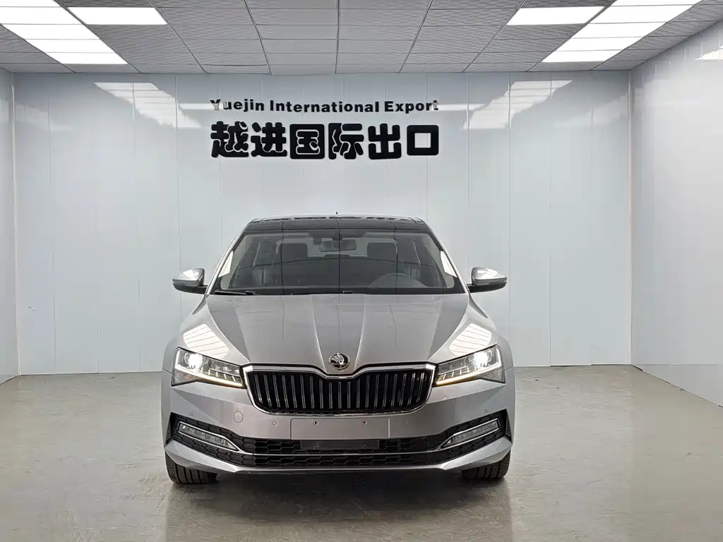 Skoda Superb — миниатюра 2