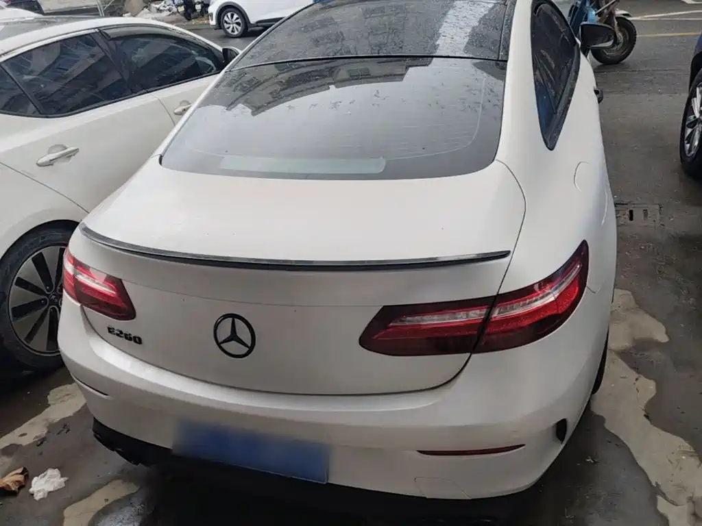 Mercedes-Benz E-Class (Import) — миниатюра 6