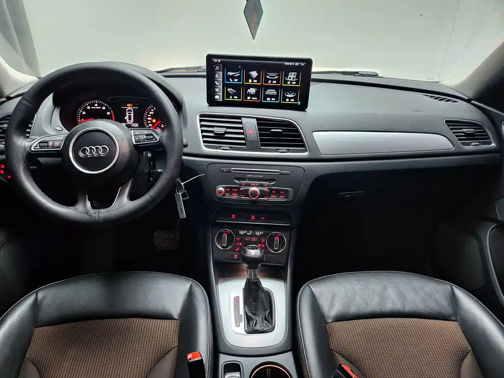 Audi Q3 2017 30 TFSI Fashion