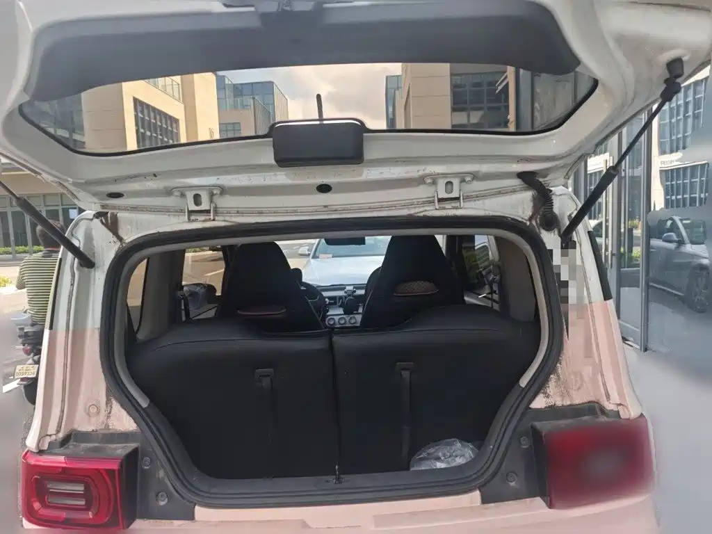 Wuling MINIEV — миниатюра 15