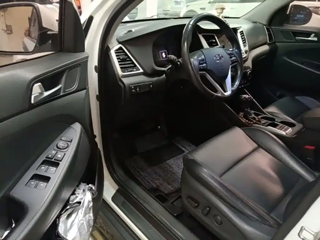 Hyundai Tucson — миниатюра 16