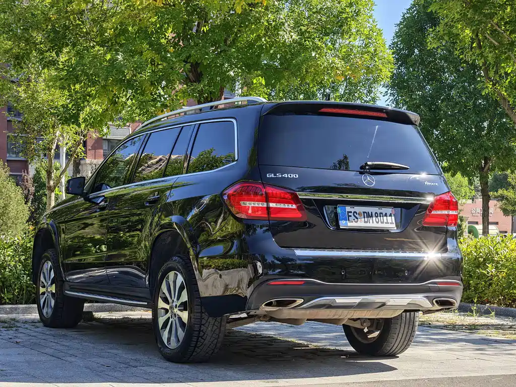 Mercedes-Benz GLS — миниатюра 9