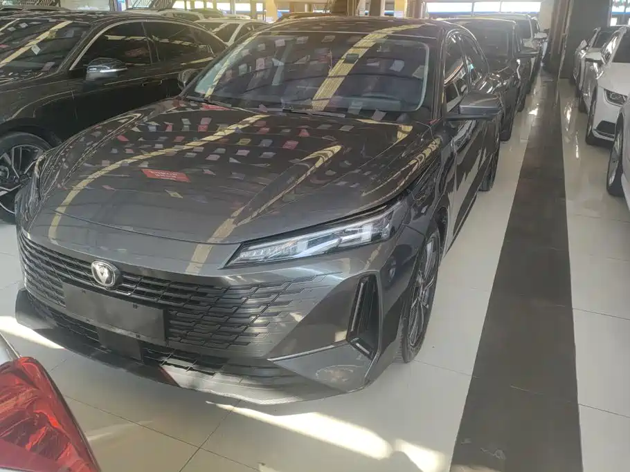 Changan Yida — миниатюра 2