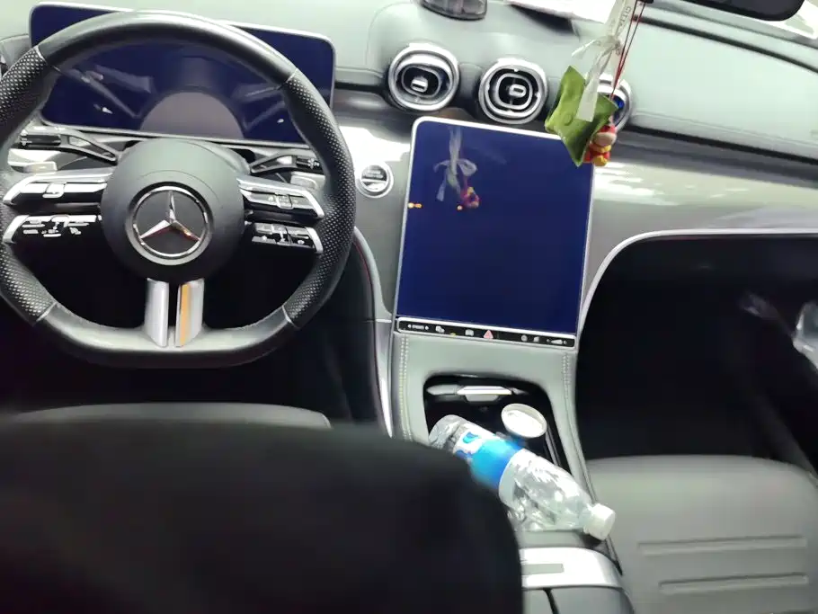 Mercedes-Benz C-Class — миниатюра 12