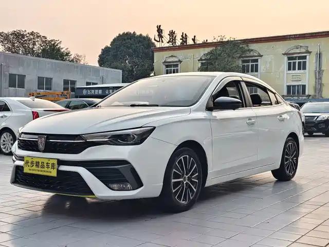 Roewe i5