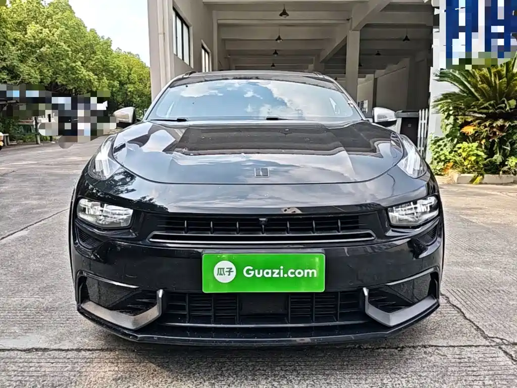 Lynk & Co 02 Hatchback — миниатюра 3