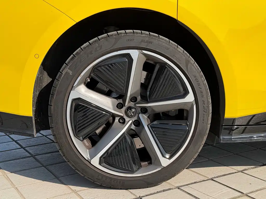 Lotus EMEYA — миниатюра 12