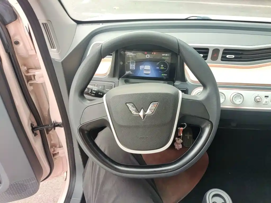Wuling MINIEV — миниатюра 11