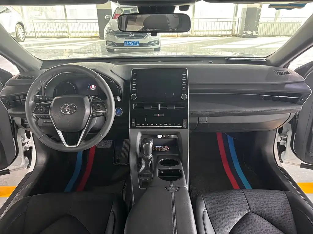Toyota Avalon — миниатюра 6