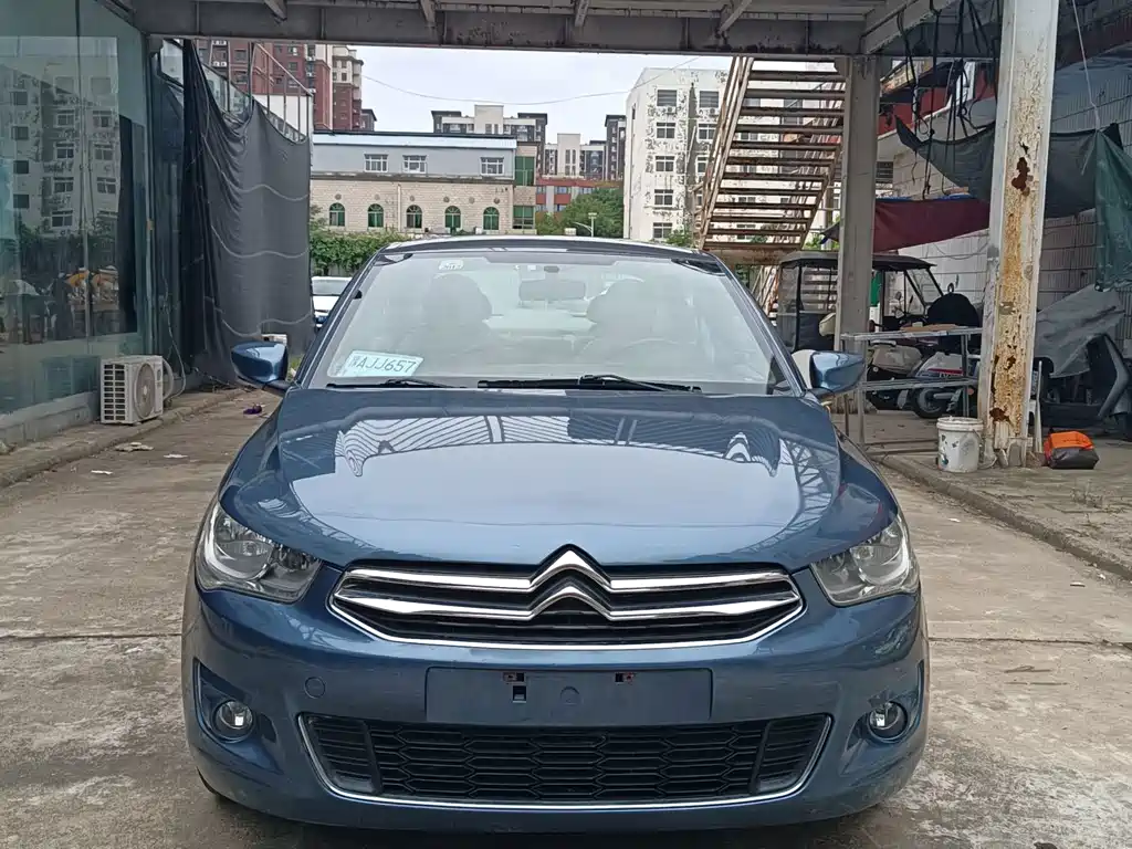 Citroen Elysee — миниатюра 2