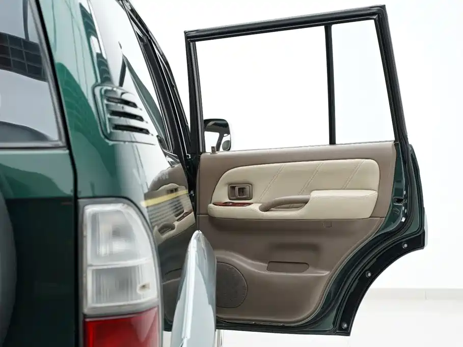 Toyota Prado (Import) — миниатюра 36