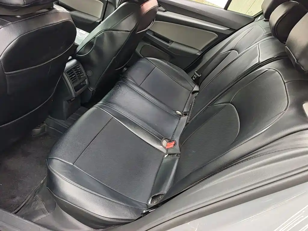 Volkswagen Golf — миниатюра 22