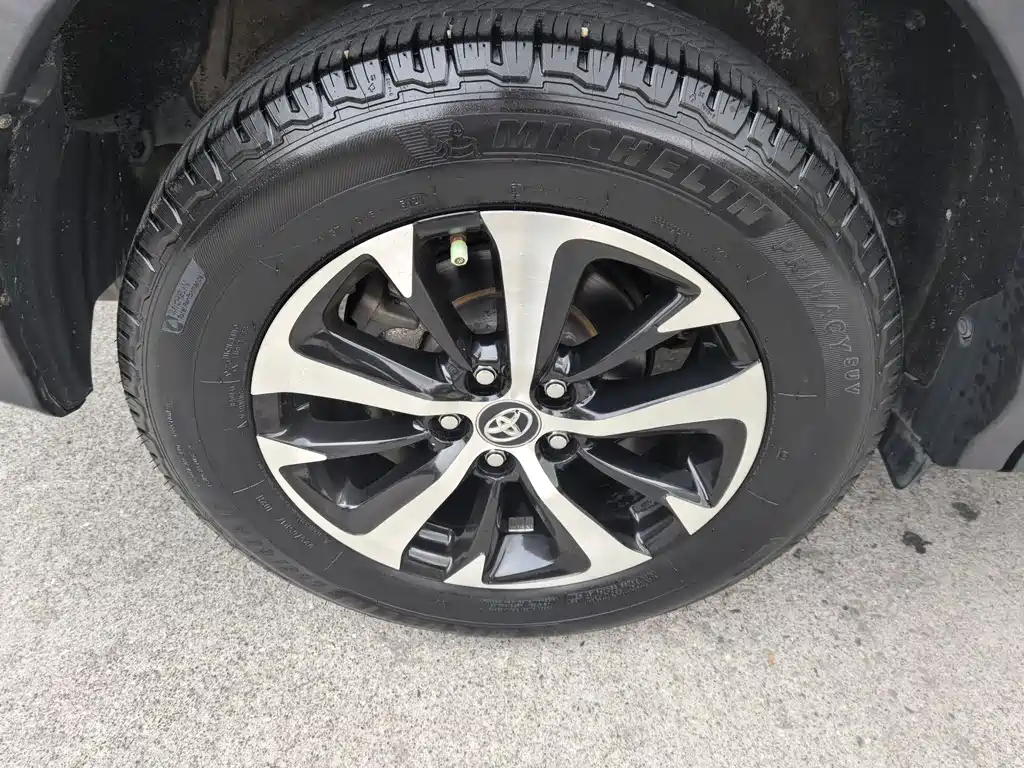 TOYOTA RAV4 RONGFANG