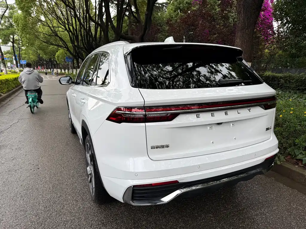 Geely Xingyue L — миниатюра 16