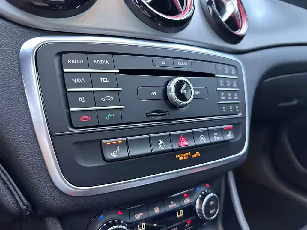 Mercedes-Benz CLA AMG — миниатюра 12