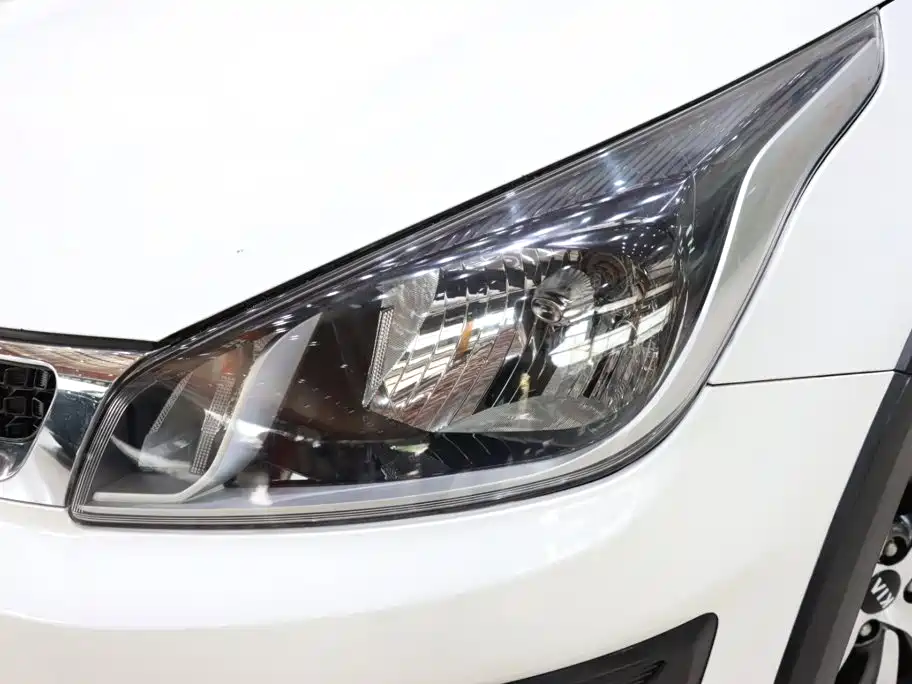 Kia KX Cross - фото 18