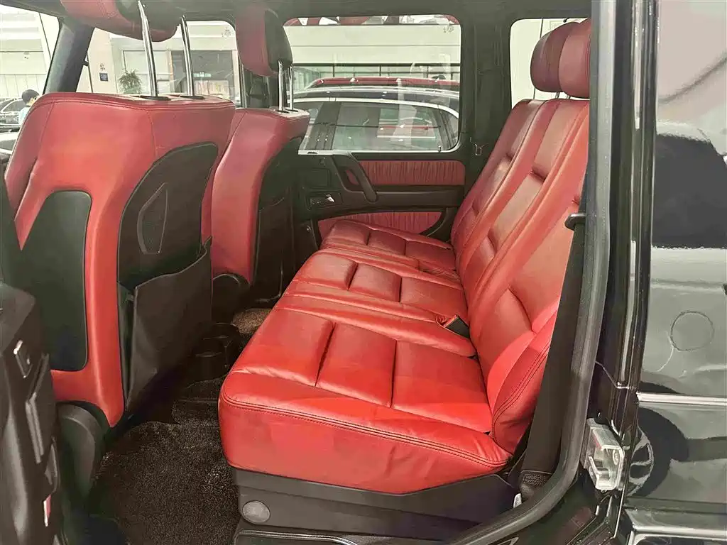 Mercedes-Benz G-Class — миниатюра 13