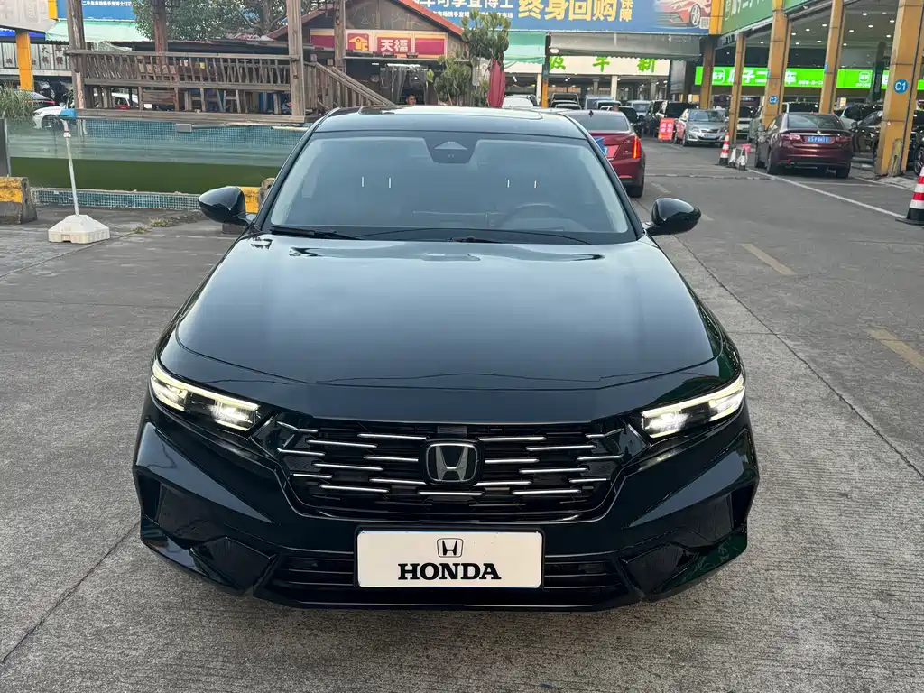 Honda Accord 2023 — фото 2