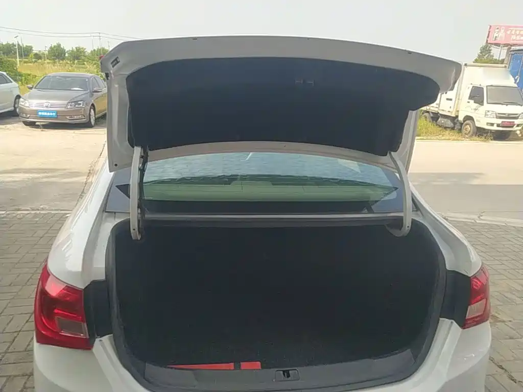 Buick Excelle — миниатюра 19