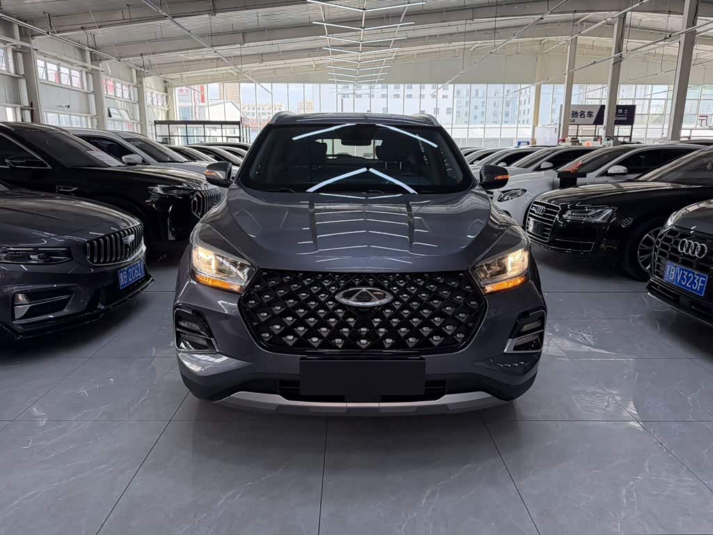 CHERY Tiggo 5x 1.5 л 2024 г. Серебристо-серый, пробег 50000 км