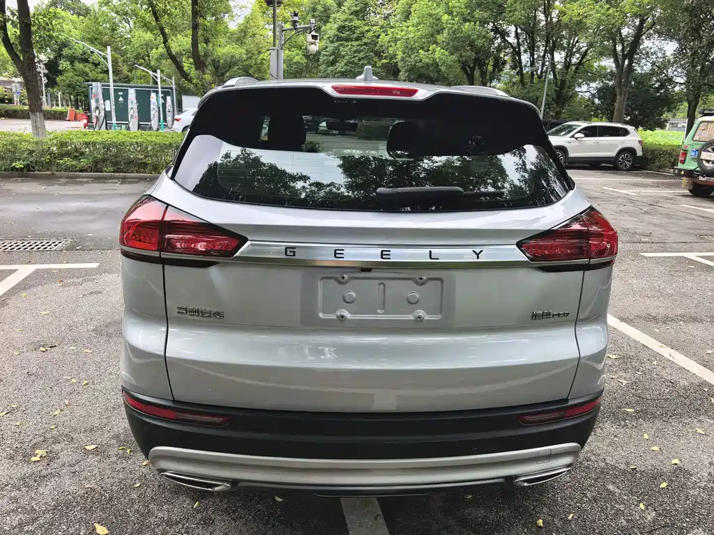 Geely Boyue — миниатюра 6