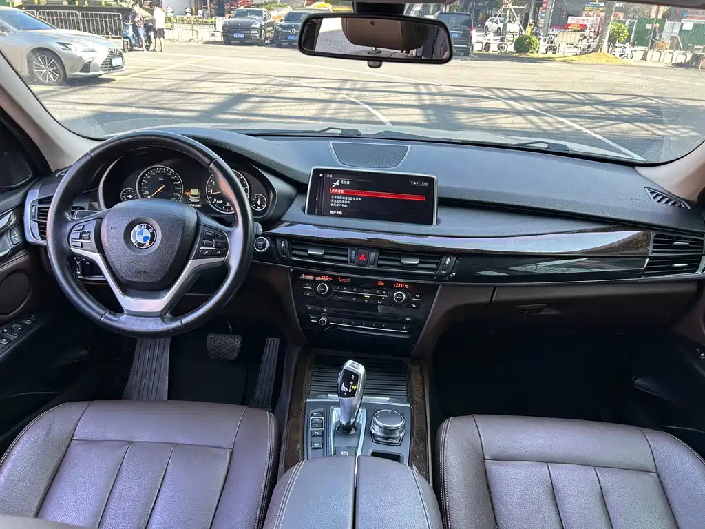 BMW X5 (Import) — миниатюра 10