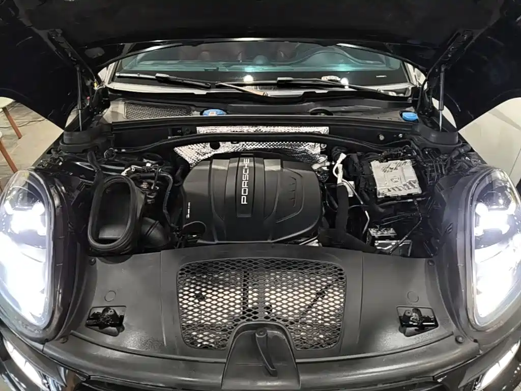 Porsche Macan — миниатюра 20