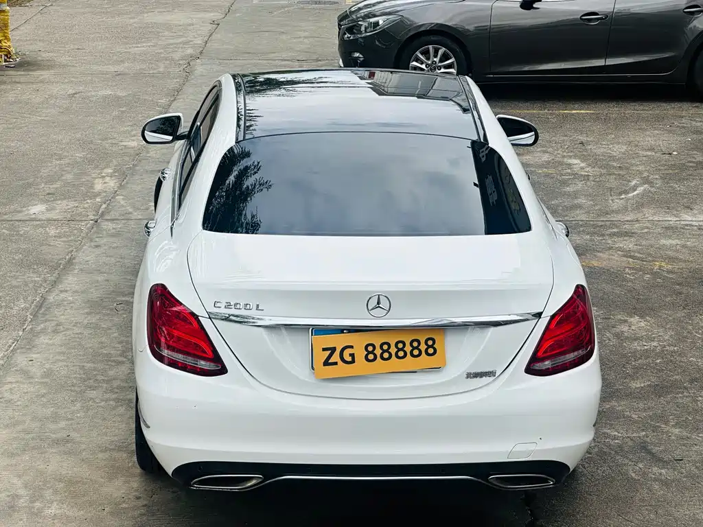 Mercedes-Benz C-Class — миниатюра 5