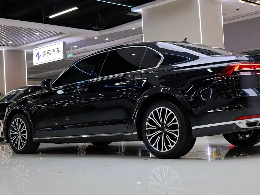 Volkswagen Phideon Facelift 380TSI 2WD Flagship Edition, фото 12