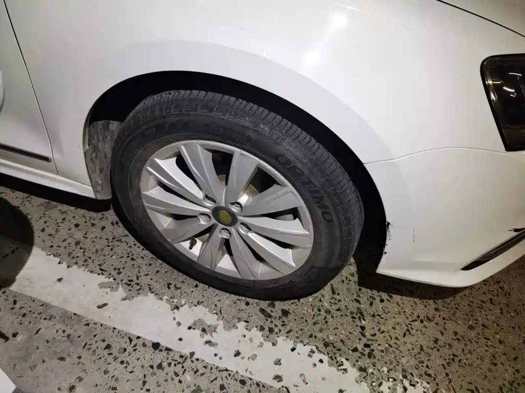 Volkswagen Sagitar — миниатюра 24