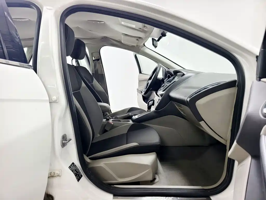 Ford Focus — миниатюра 13