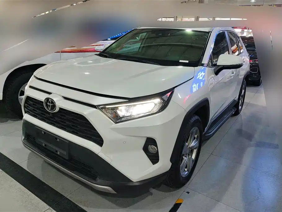 Toyota RAV4 2021