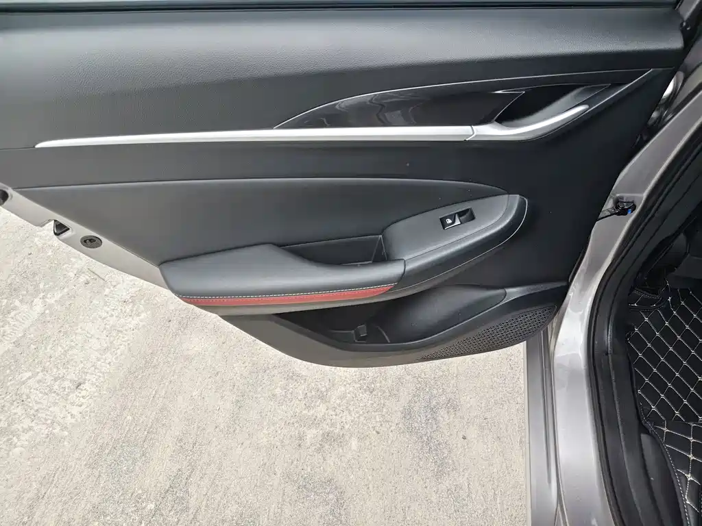 Changan Eado — миниатюра 8