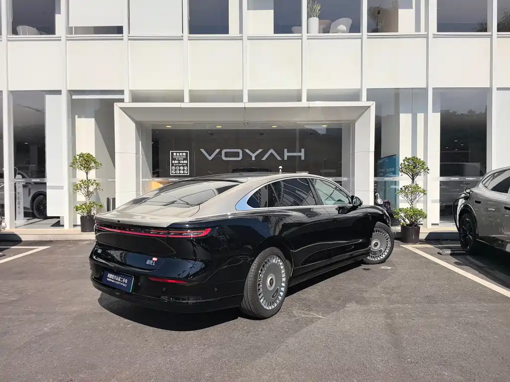 VOYAH Passion L — миниатюра 8