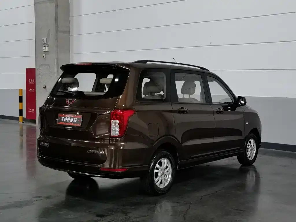 Wuling Hongguang — миниатюра 2
