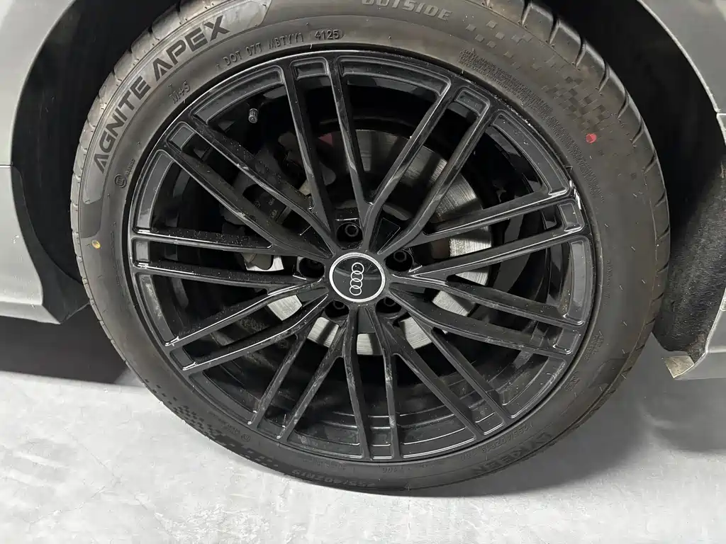 Audi A6L — миниатюра 15