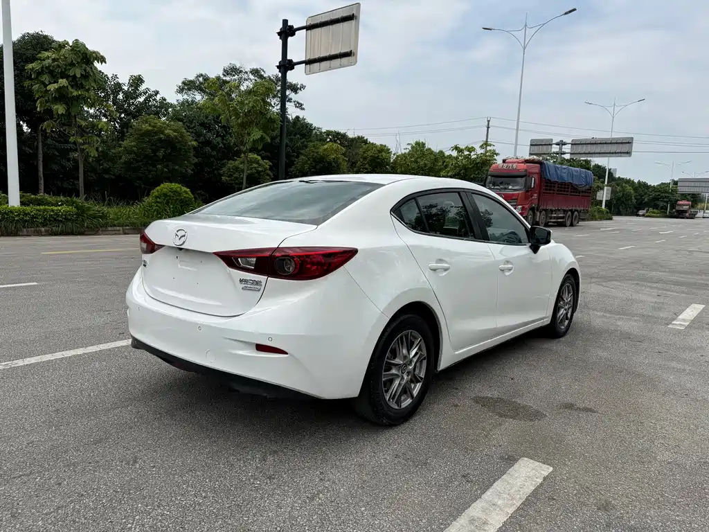 Mazda 3 Axela — миниатюра 4