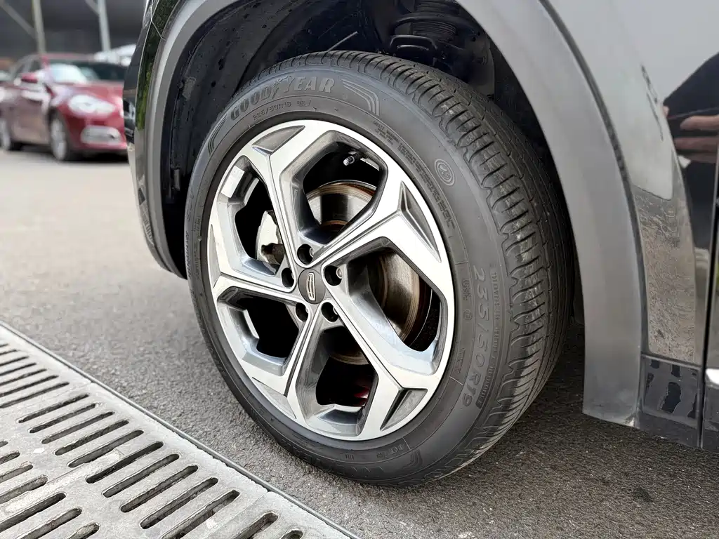Geely Xingyue L — миниатюра 36