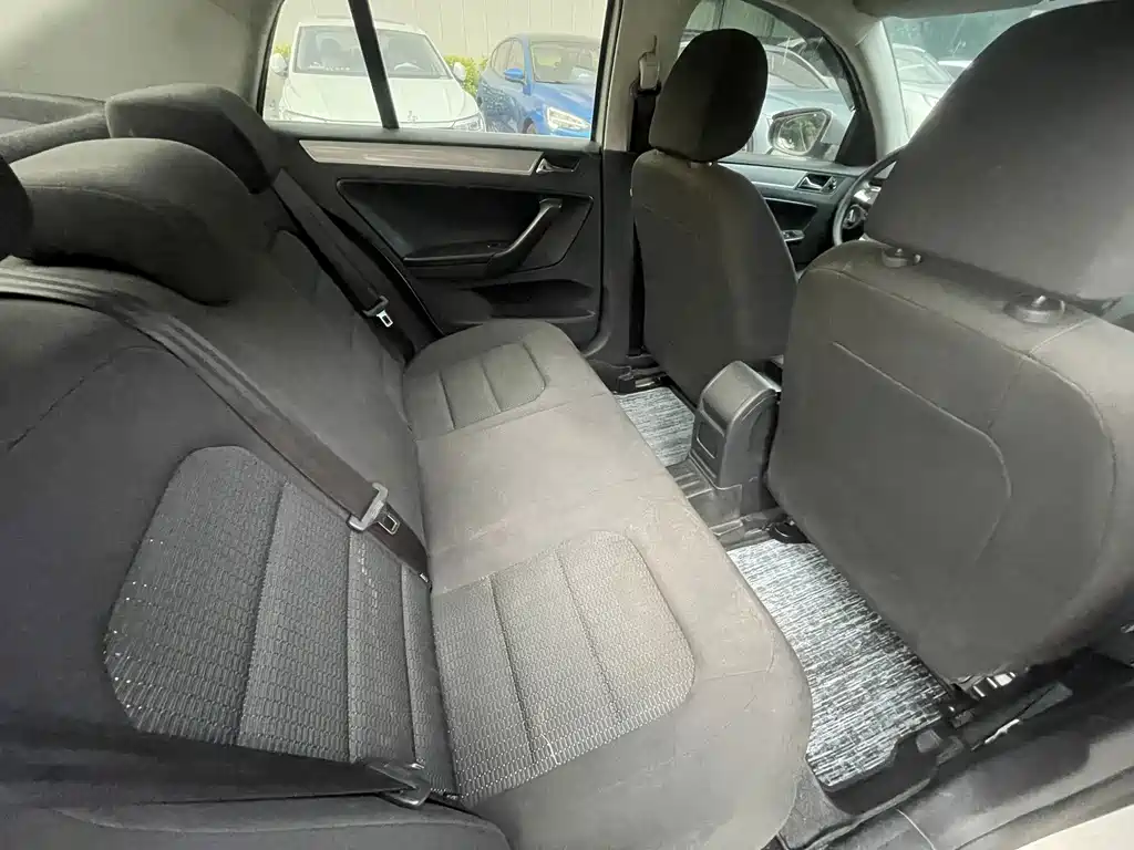 Volkswagen Bora — миниатюра 8