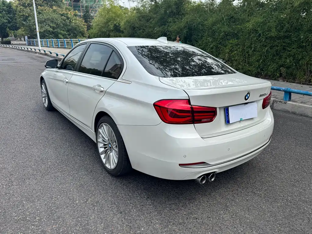 BMW 3 Series — миниатюра 7