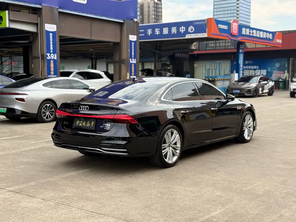 Audi A7L — миниатюра 17