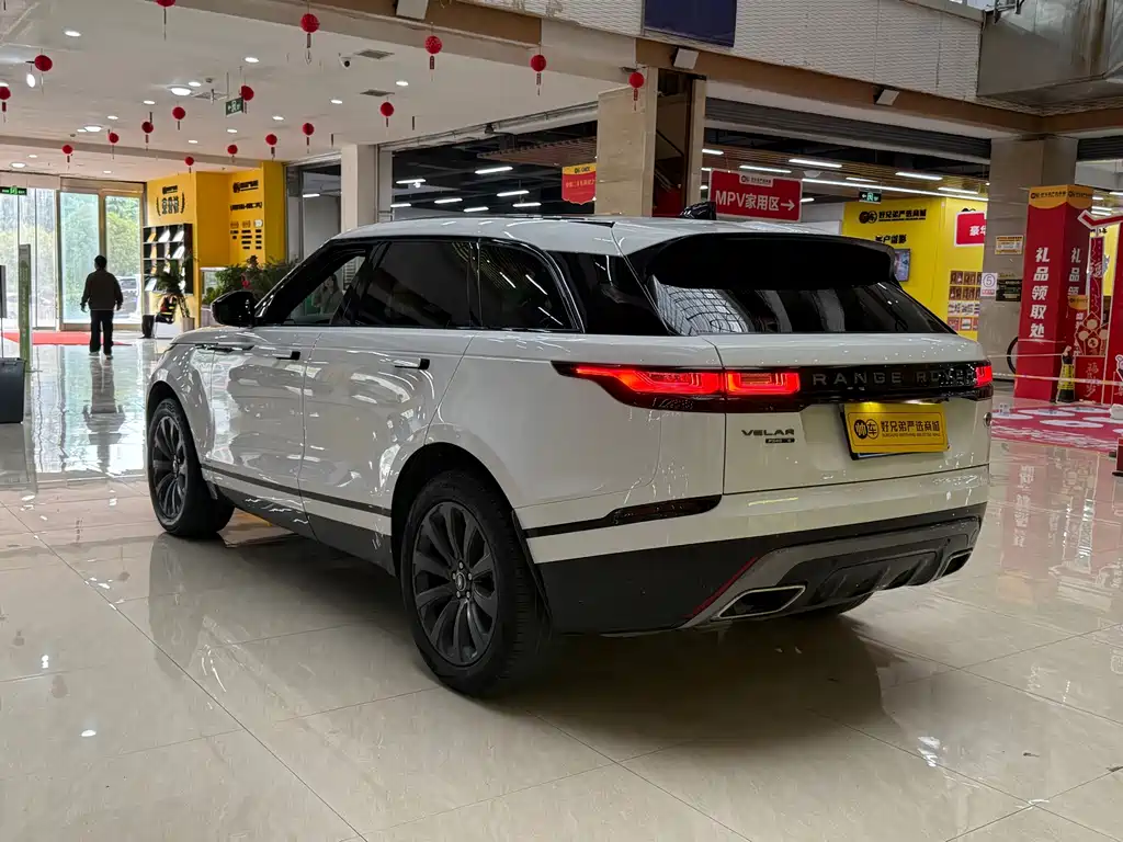 Land Rover Velar — миниатюра 10
