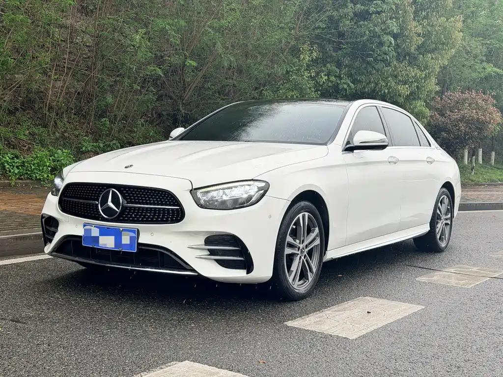 Mercedes-Benz E-Class 2021