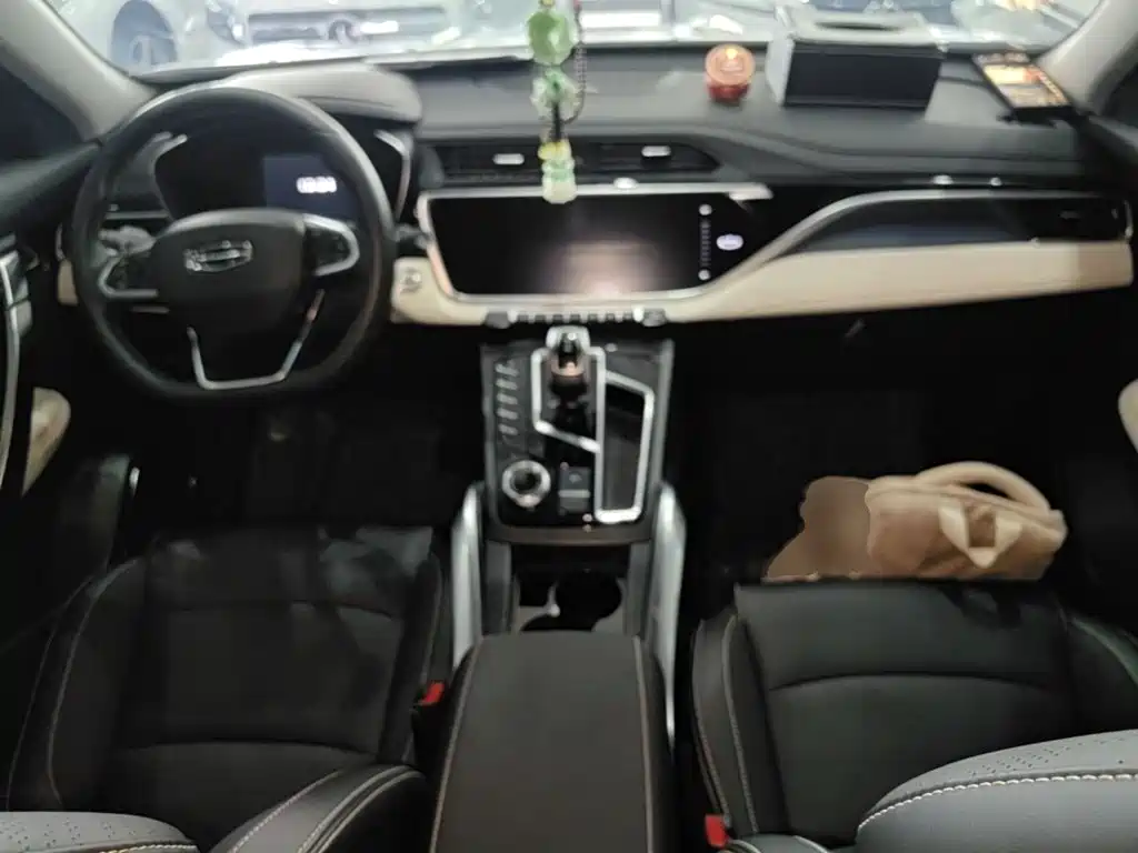Geely Boyue — миниатюра 10