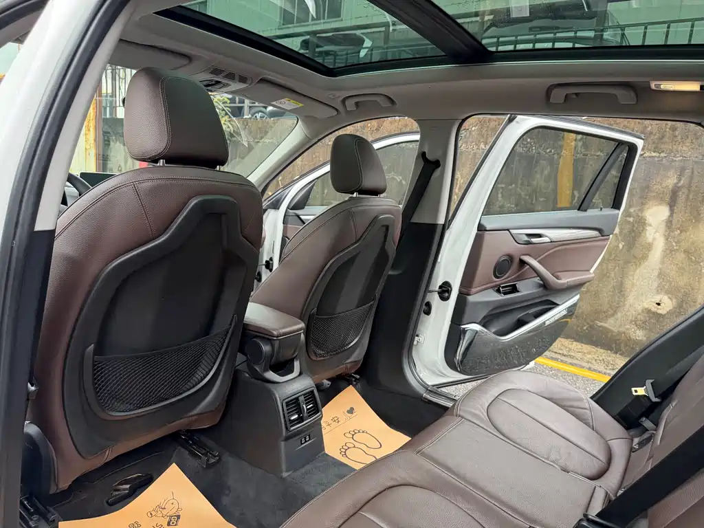 BMW X1 — миниатюра 11