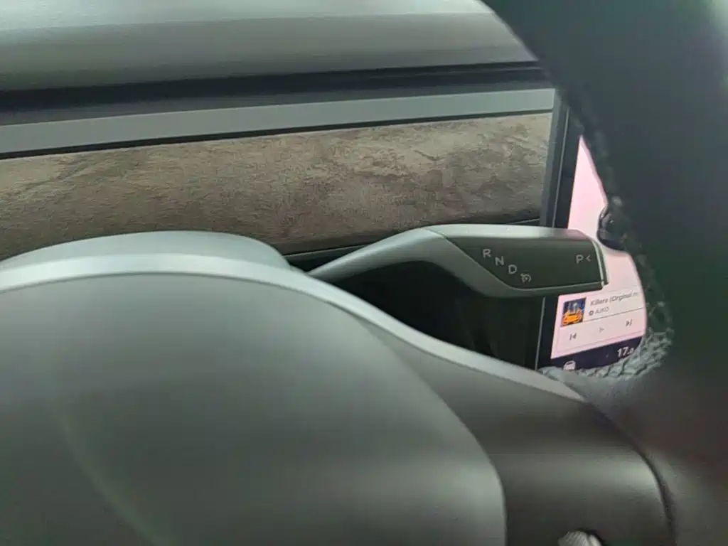 Tesla Model 3 — миниатюра 14