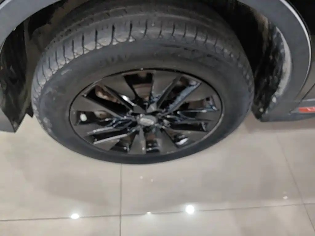 Geely Boyue — миниатюра 23
