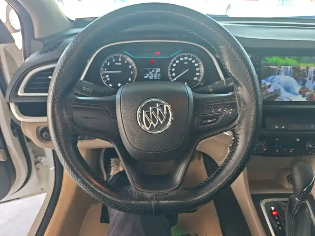 Buick Excelle — миниатюра 11