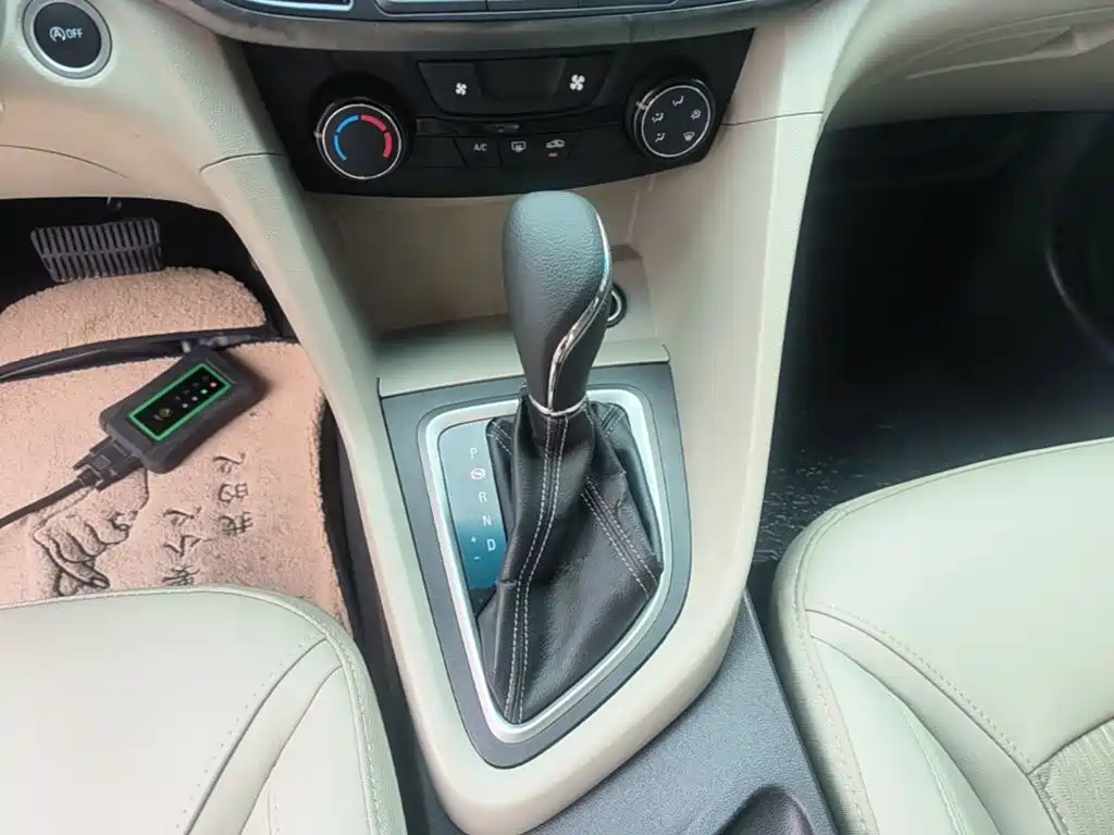 Buick Excelle — миниатюра 14